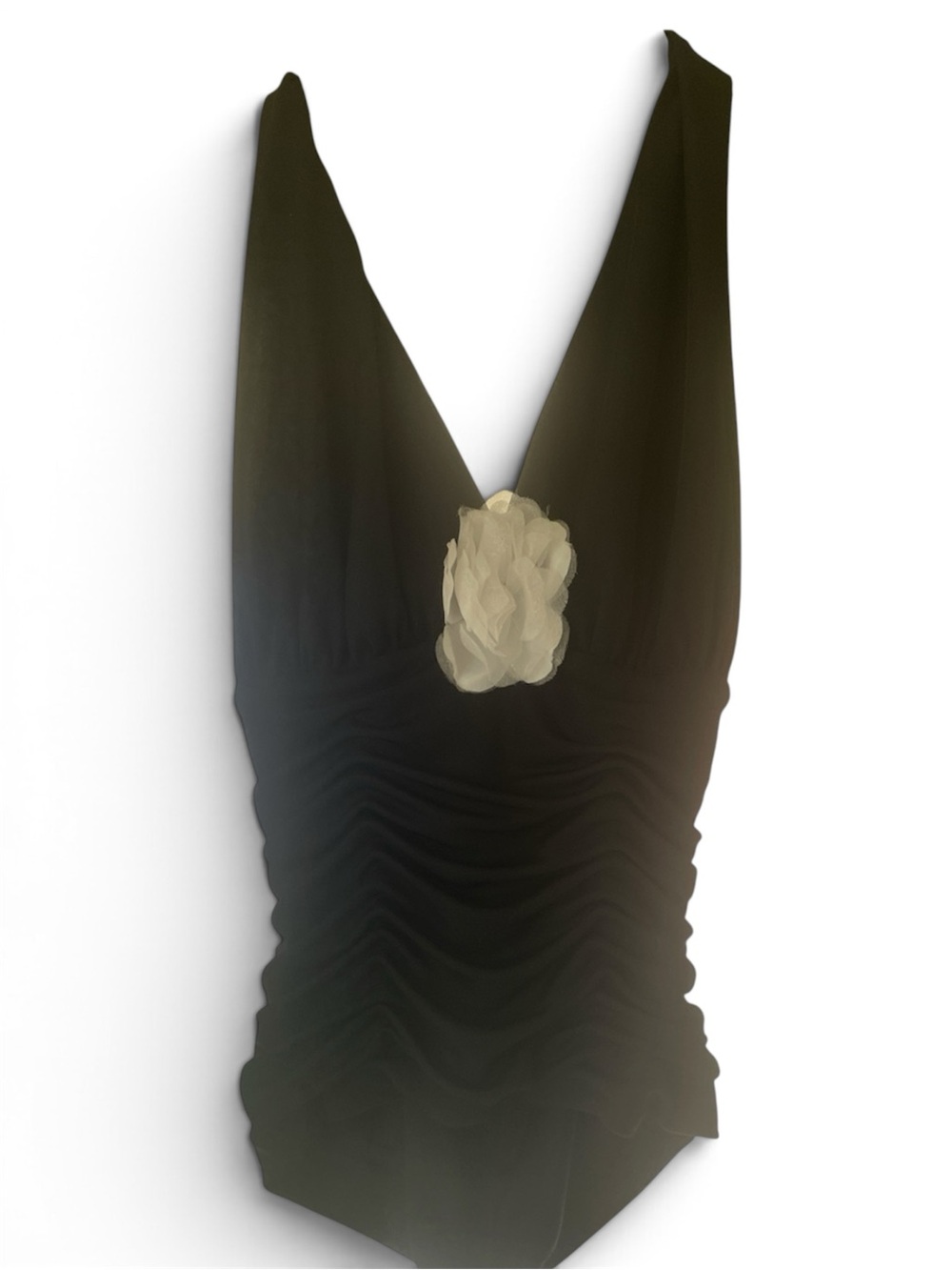 Veronique Young Women’s Black Halter top with ruffles & flower Size 6. Worn 1x